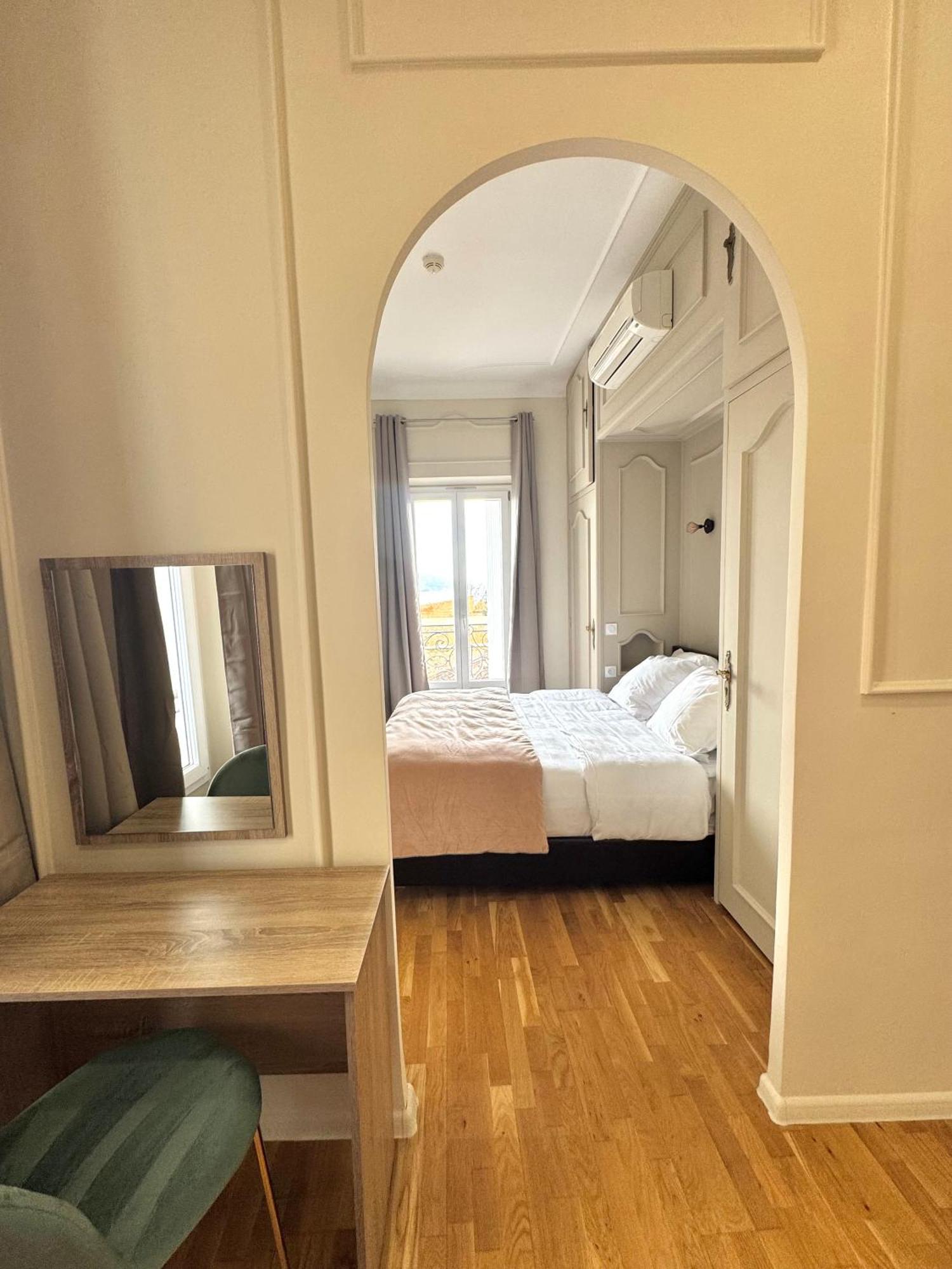 Hotel La Citadelle Вильфранш-сюр-Мер Экстерьер фото